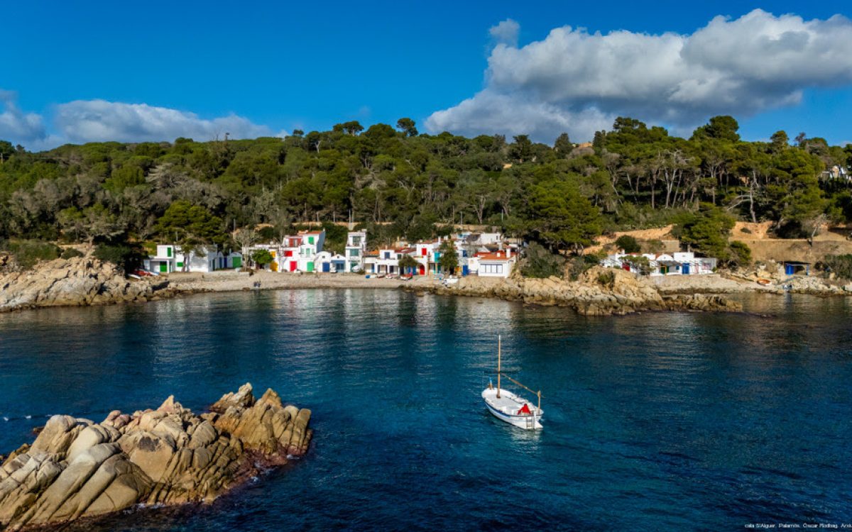 Camí de ronda a Cala s'Alguer. (Baix Empordà). Tardor de 2024.